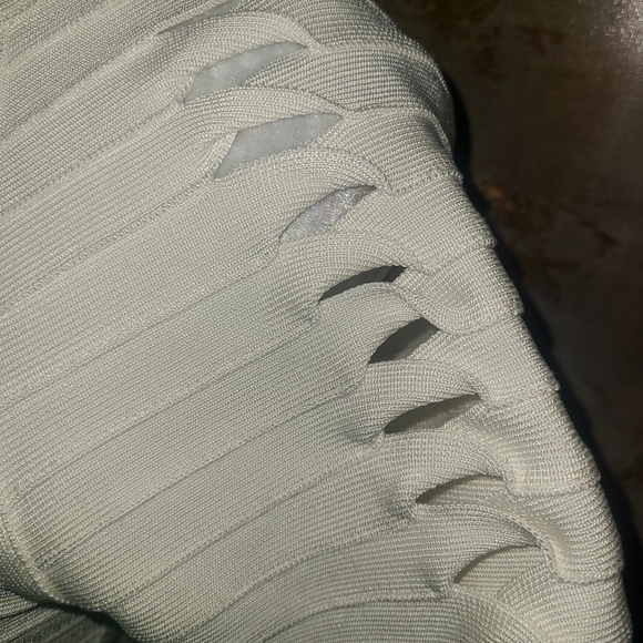 Herve Leger White Cap Sleeve Cut-Out Crop Top - Picture 9 of 12